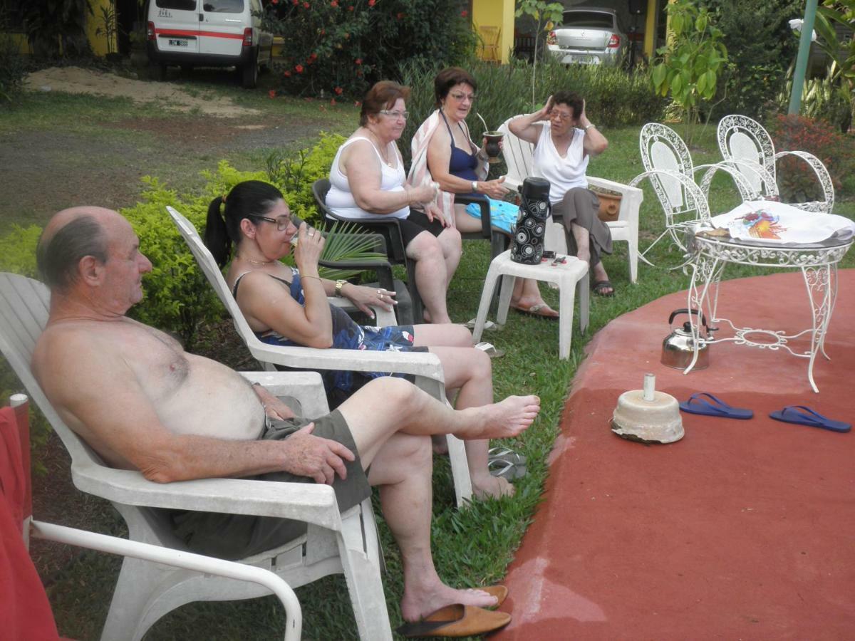 Hotel Los Amigos 푸에르토이과수 외부 사진