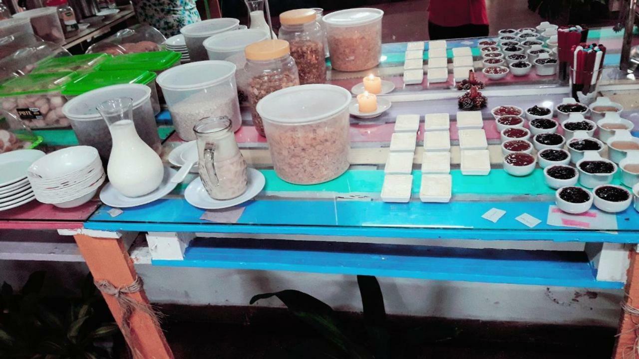 Hotel Los Amigos 푸에르토이과수 외부 사진