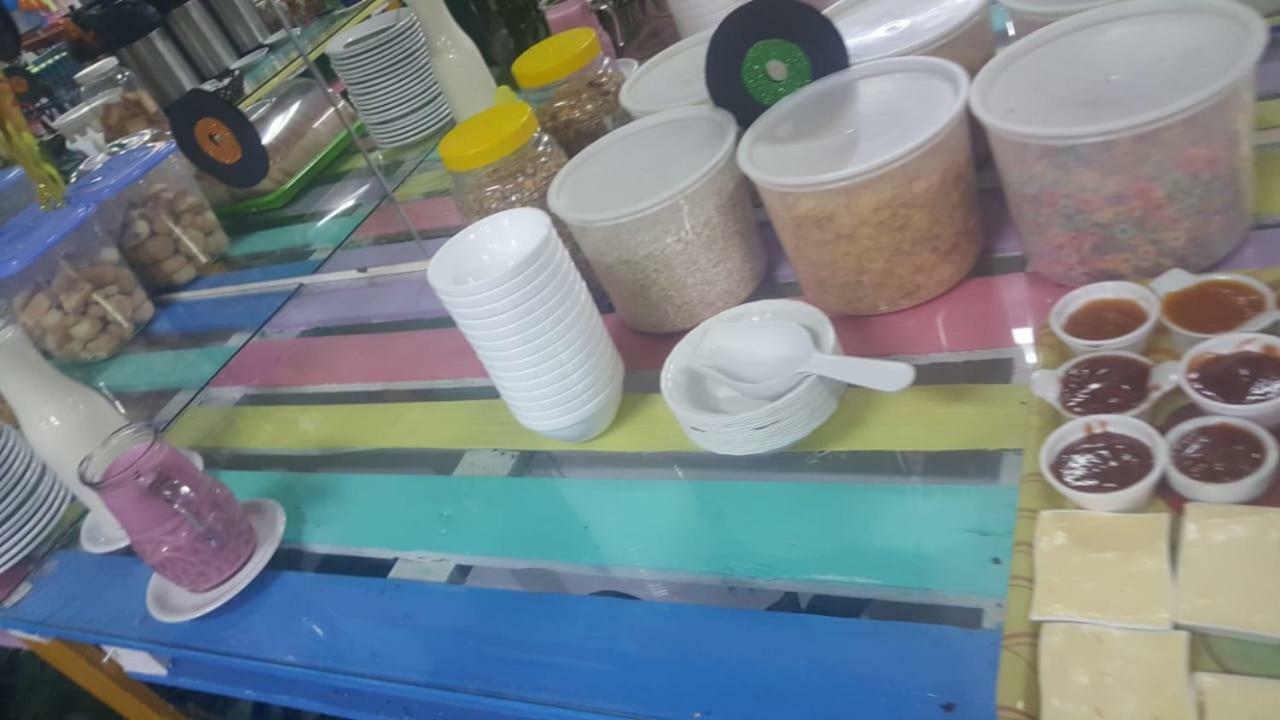 Hotel Los Amigos 푸에르토이과수 외부 사진